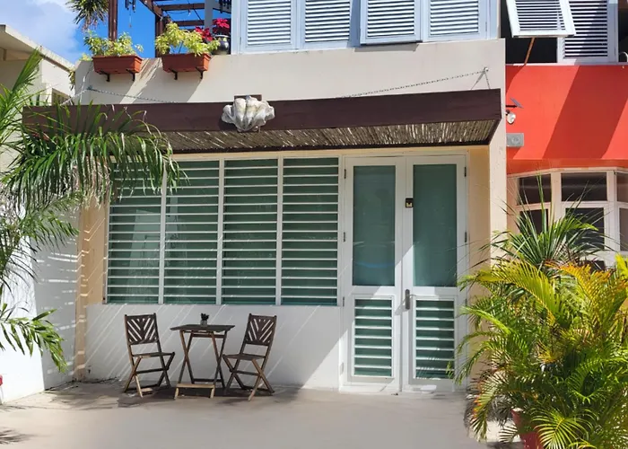 Cozybeach Large 1Bdrapt 50 Steps From Atlantic Ocean Private Street Between Ocean Park & Isla Verde 5 Mins From Airport